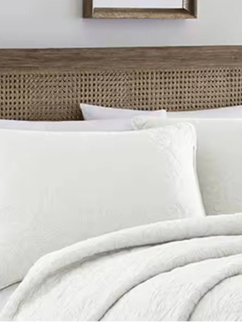Laura Ashley Felicity King Quilt Set White Reversible 100% Cotton Shams Included